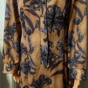 Vintage Floral Button-Up Blouse - Black and Tan